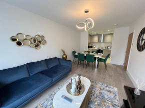 C5, Spacious 3 bedroom flat in Wembley